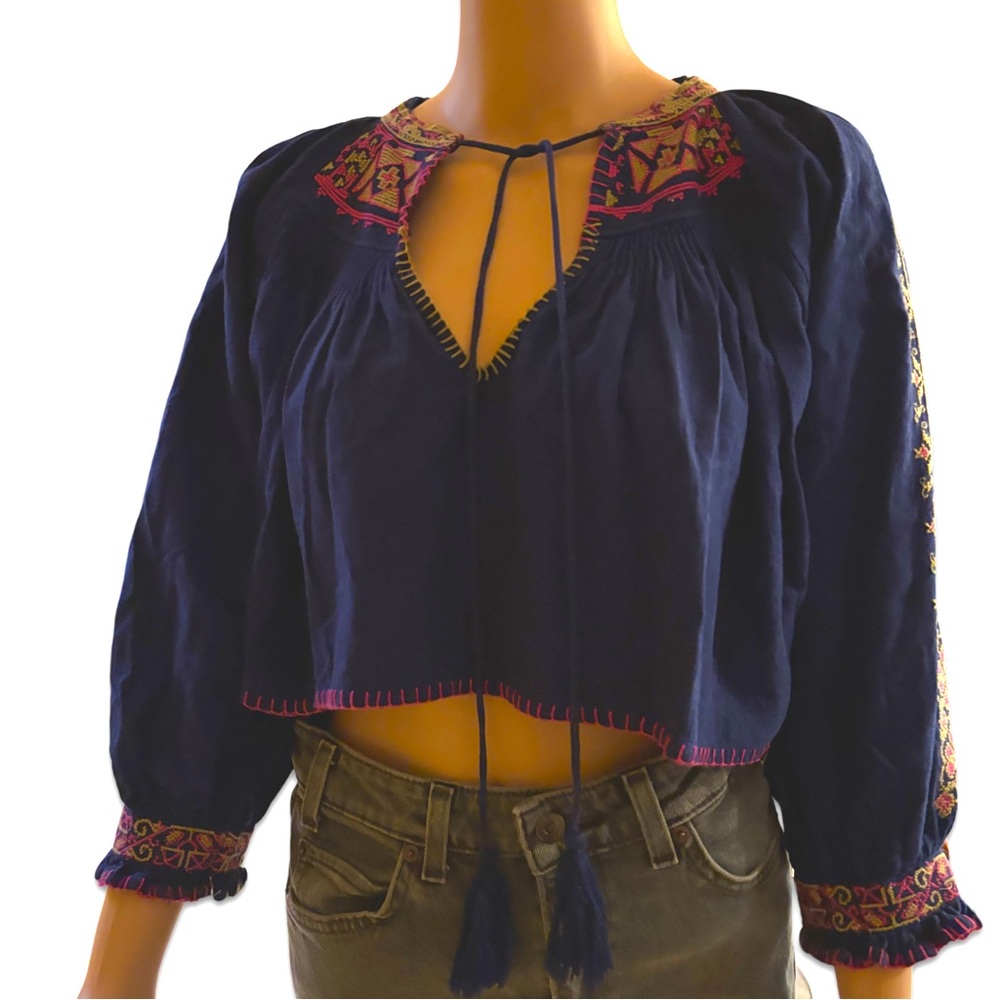 Free People Long sleeve Blue Embroidered peasant Top XS/TP 100% Cotton